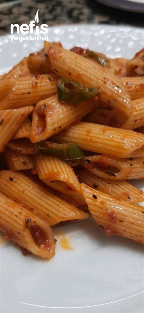 Domatesli Biberli Makarna