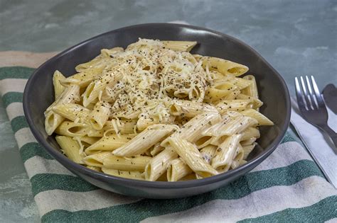 Kremalı Mantarlı Makarna Tarifi