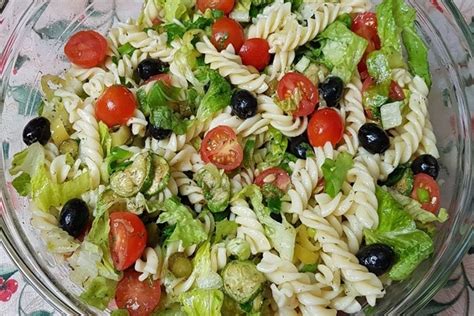 Makarna Salatasının Yanına Ne Gider