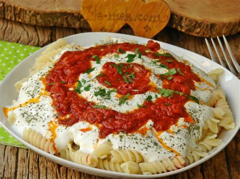 Yoğurtlu Makarna Nasıl Yapılır