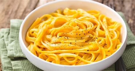 Zerdeçallı Makarna